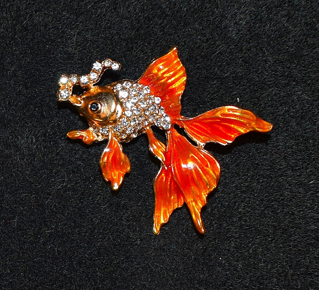 Goldfish Brooch Pin blood orange enamel & rhinestones blowing rhinestone bubbles