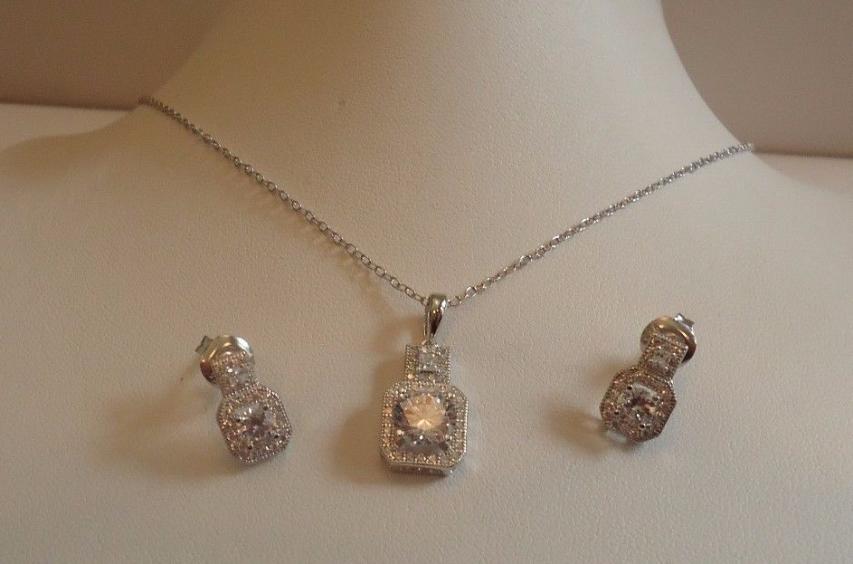 925 STERLING SILVER NECKLACE PENDANT & EARRING 2.50 CT LAB CREATED DIAMONDS