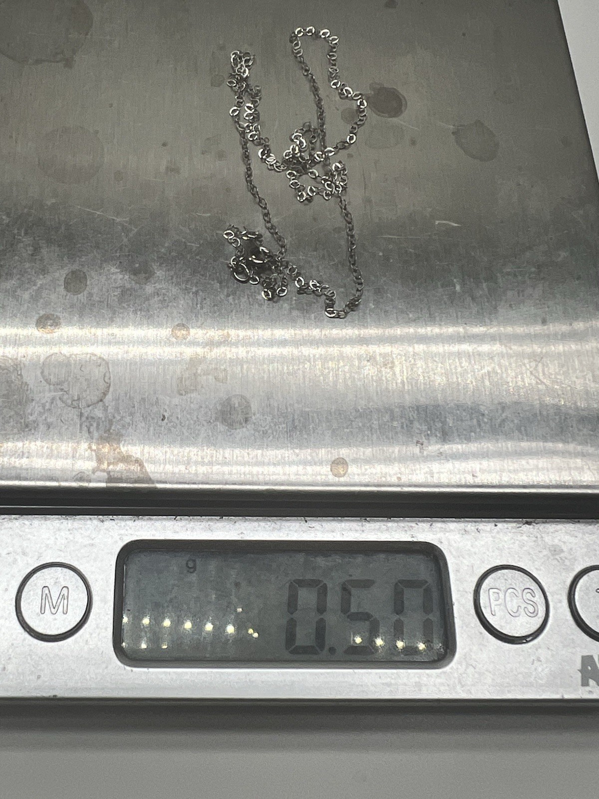10kt White Gold 18 In Necklace .50 Grams