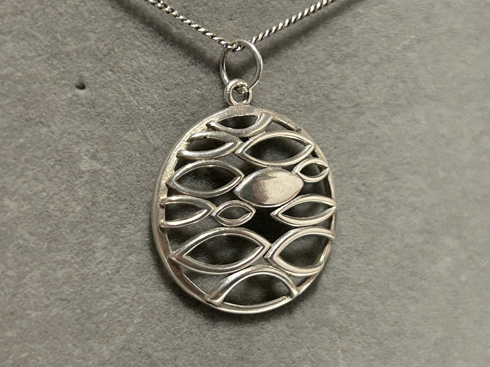 46cm/18” Sterling Silver Necklace with 3 Different Sterling Silver pendants (6g)