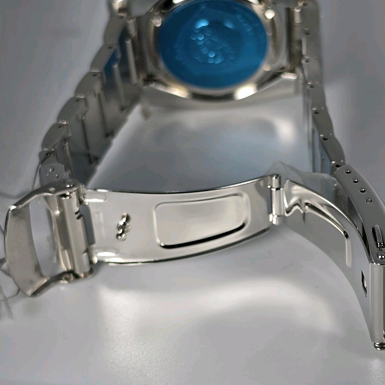SEIKO KINETIC DIVERS MEN’S STAINLESS STEEL STEEL WATER RESISTAN 200M BLACK DIAL