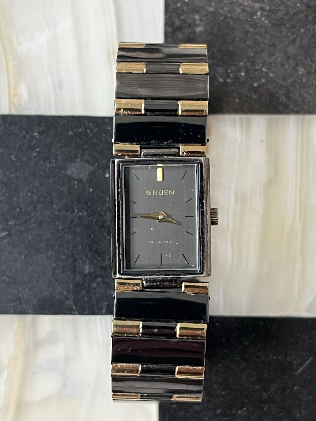VTG Gruen Quartz 227-PUW910 Steel, Rectangular Tank Watch Stretch Band Gray Dial