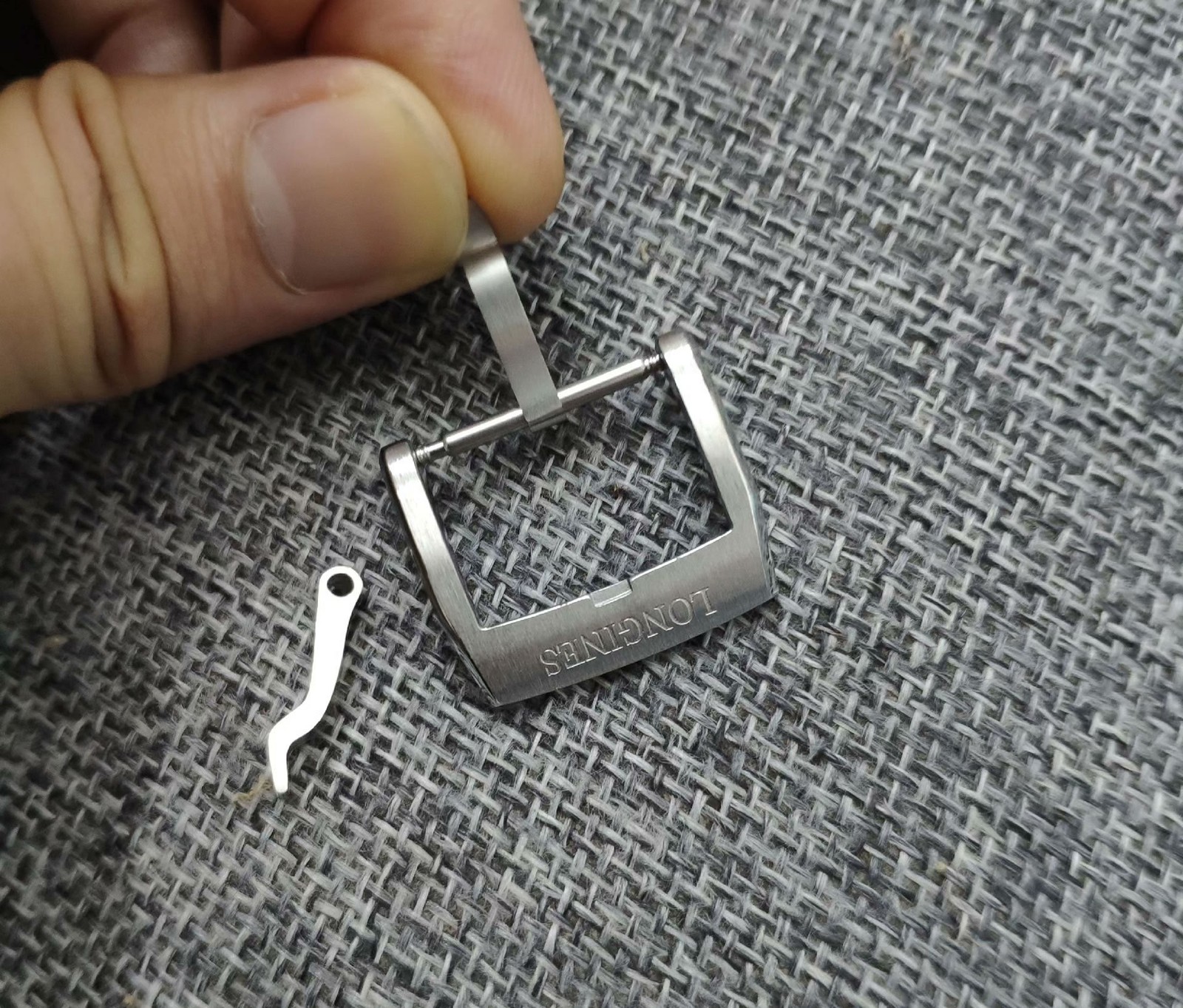 Original Longines Spirit 19mm Silver Clasp Buckle For Straps 19mm at Buckle End