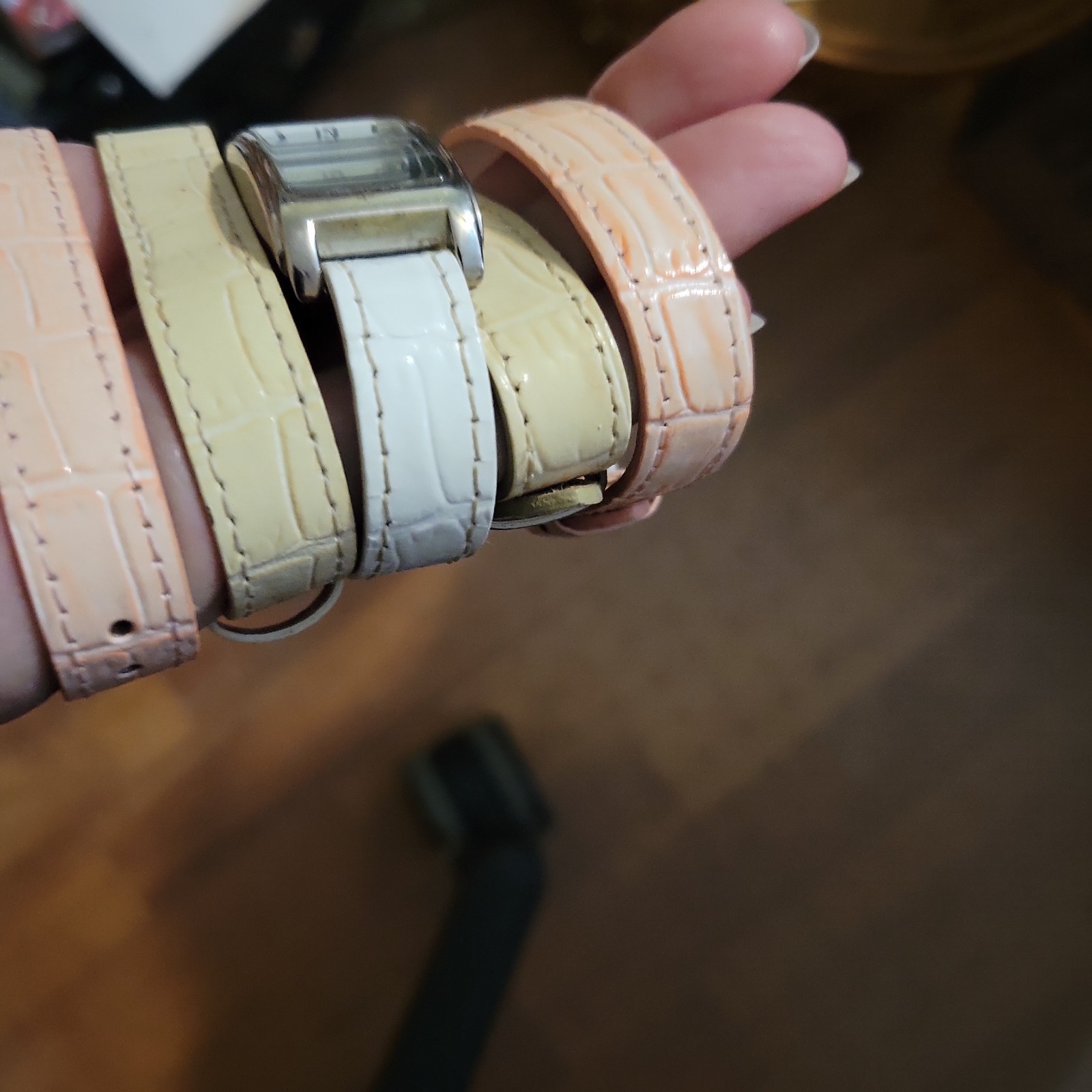 Premier Designs Women’s Watch With 5 Bands White Pink Cream Beige Needs Battery