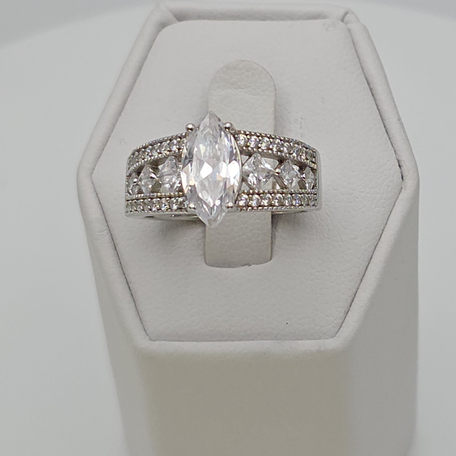 FUZION CREATIONS FZN Ring 925 Sterling Silver Marquise Cut Cubic Zirconia Size 7