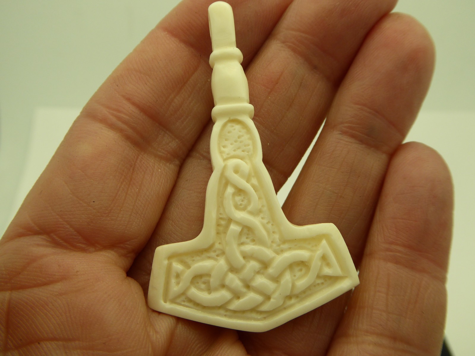 Thor’s Hammer Celtic Mjolnir Viking Norse Water Buffalo Bone Pendant Necklace