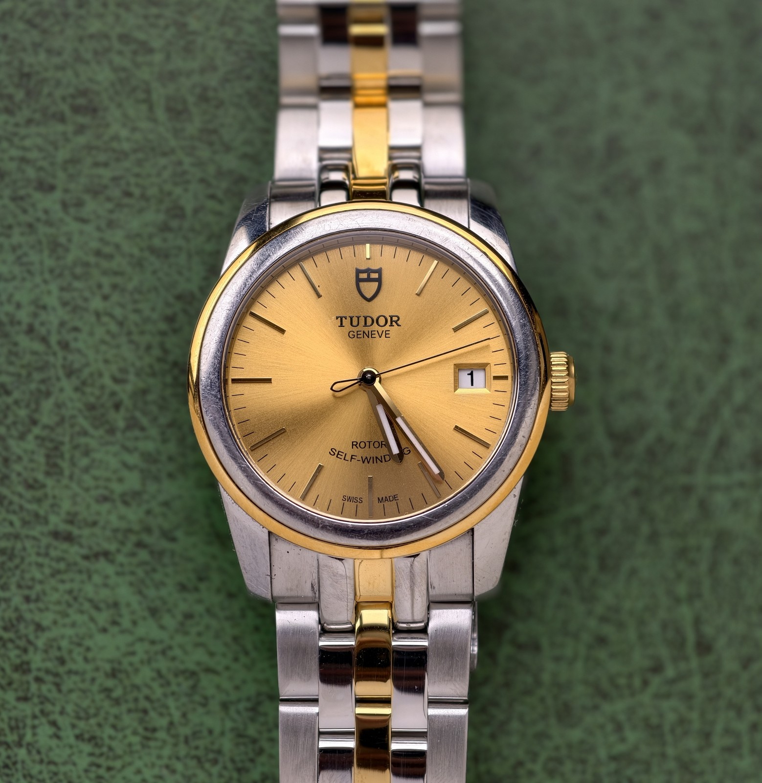 Tudor Champagne Scale Dial Glamour 55003 Men’s Watch Automatic 36mm Date