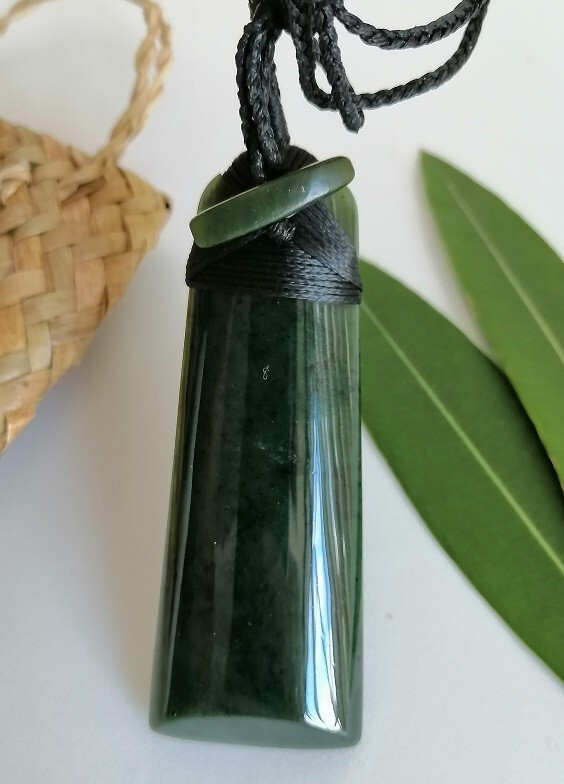 New zealand Jade greenstone Polished Toki Large pendant 85mm x 32mm (Unisex)