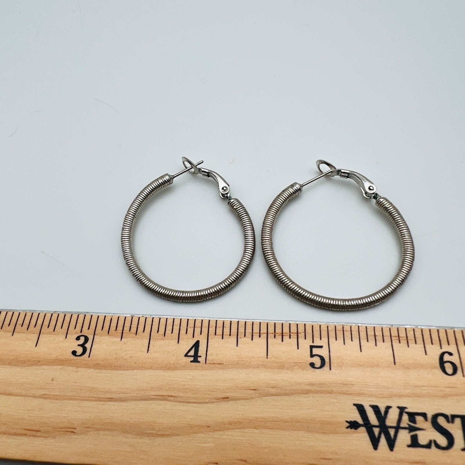 Ribbed Coil Hoop Earrings Medium Silver Tone Latch Back Fashion Jewelry