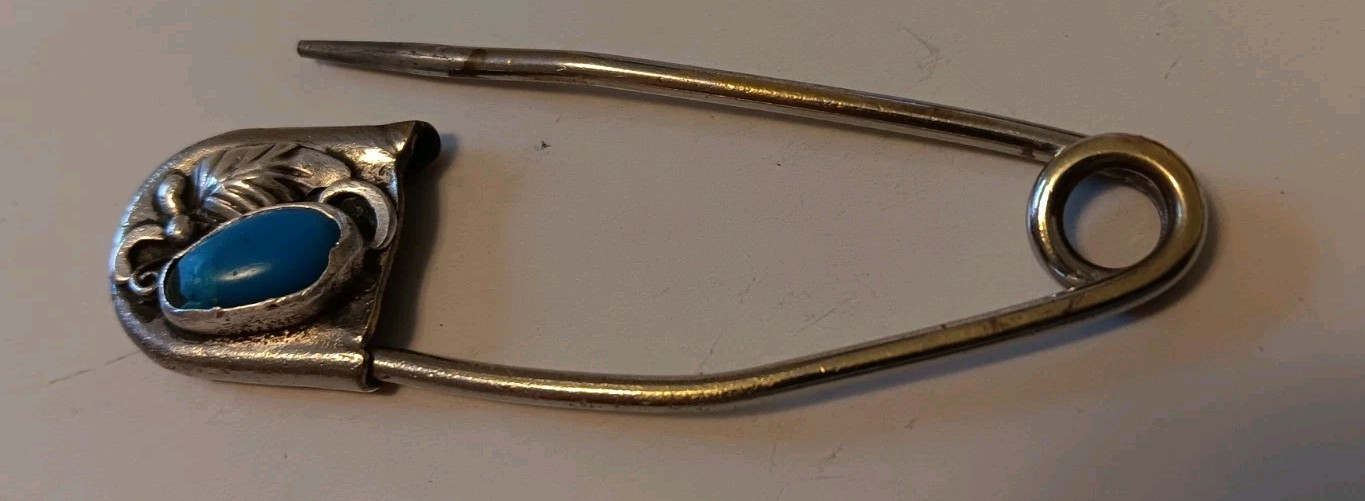 Vintage Native American Silver Tone Large Safety Pin Key Chain – 3 1/8 in. long