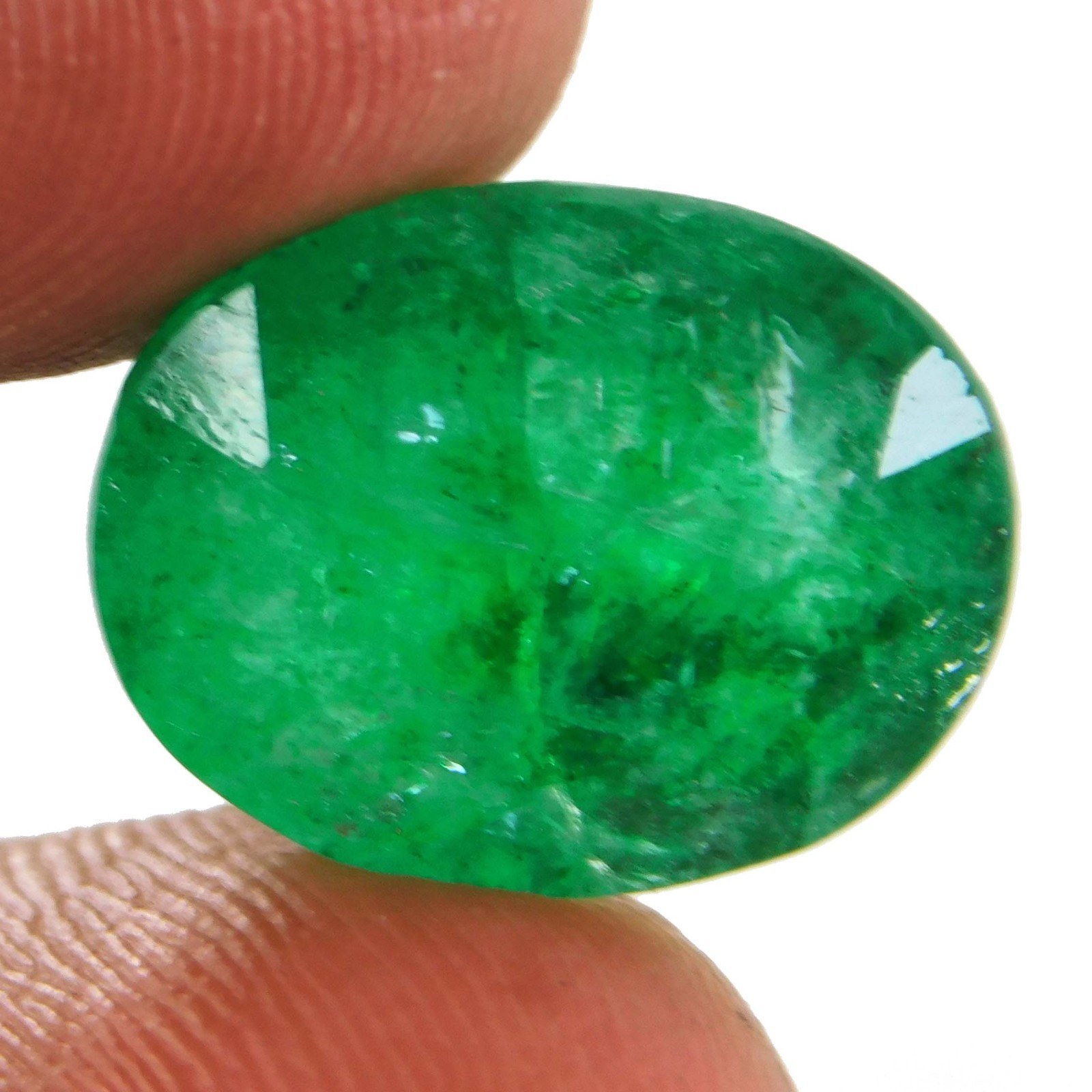 8.60 ct First-Class OVAL 15.4 x 12.2 mm Colombia Green Natural Emerald Gemstone