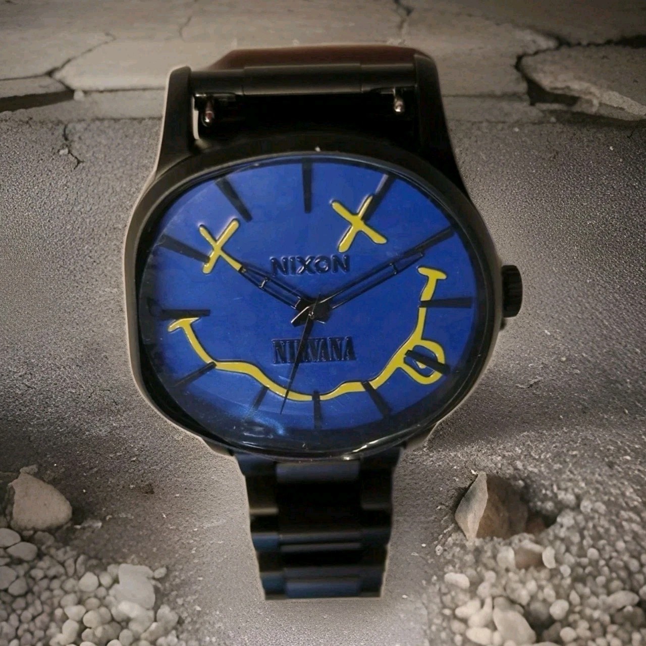 Rare Nixon Nirvana Sentry “Wobble Blue” Smiley Limited Edition Watch New
