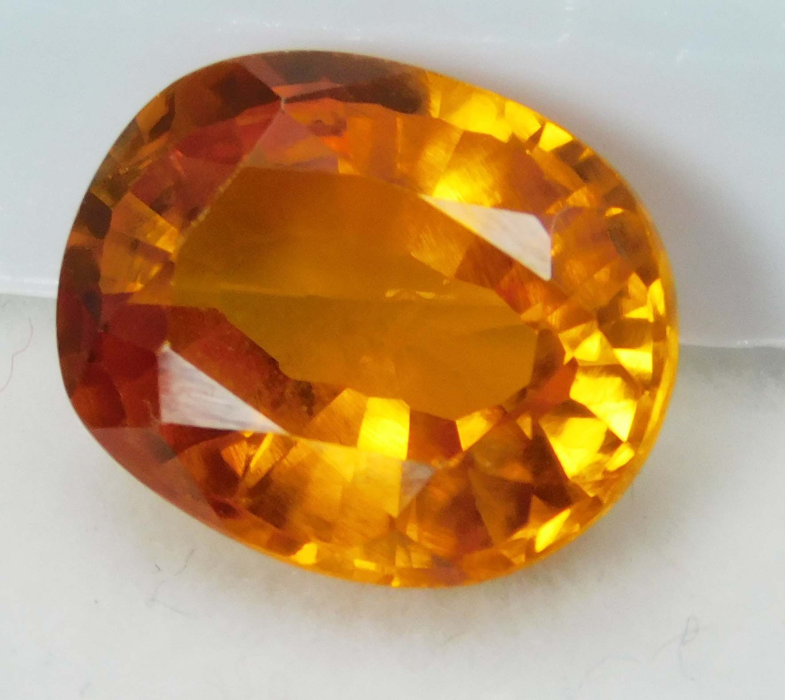 Fire Orange Sapphire CERTIFIED 11.3 Ct Natural Oval Cut Sparkling Loose Gemstone