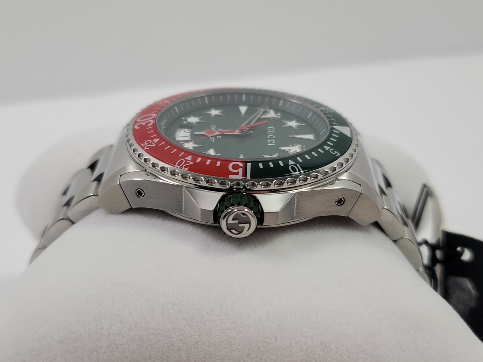 Gucci Dive XL SWISS Quartz Green Dial Stainless Steel Men’s Watch YA136222