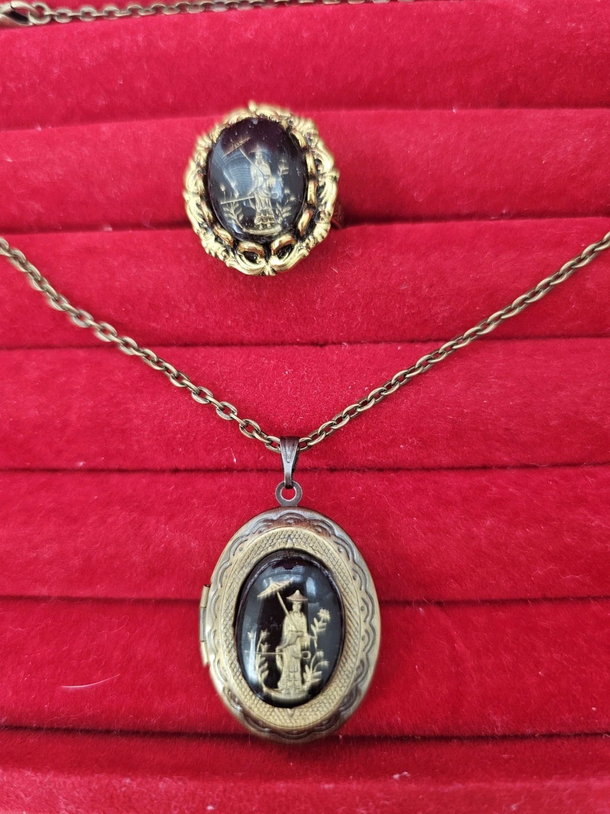 Japanse Geisha Asian Black Gold Tone oval Cab Ring Vintage Custom Pendant Set