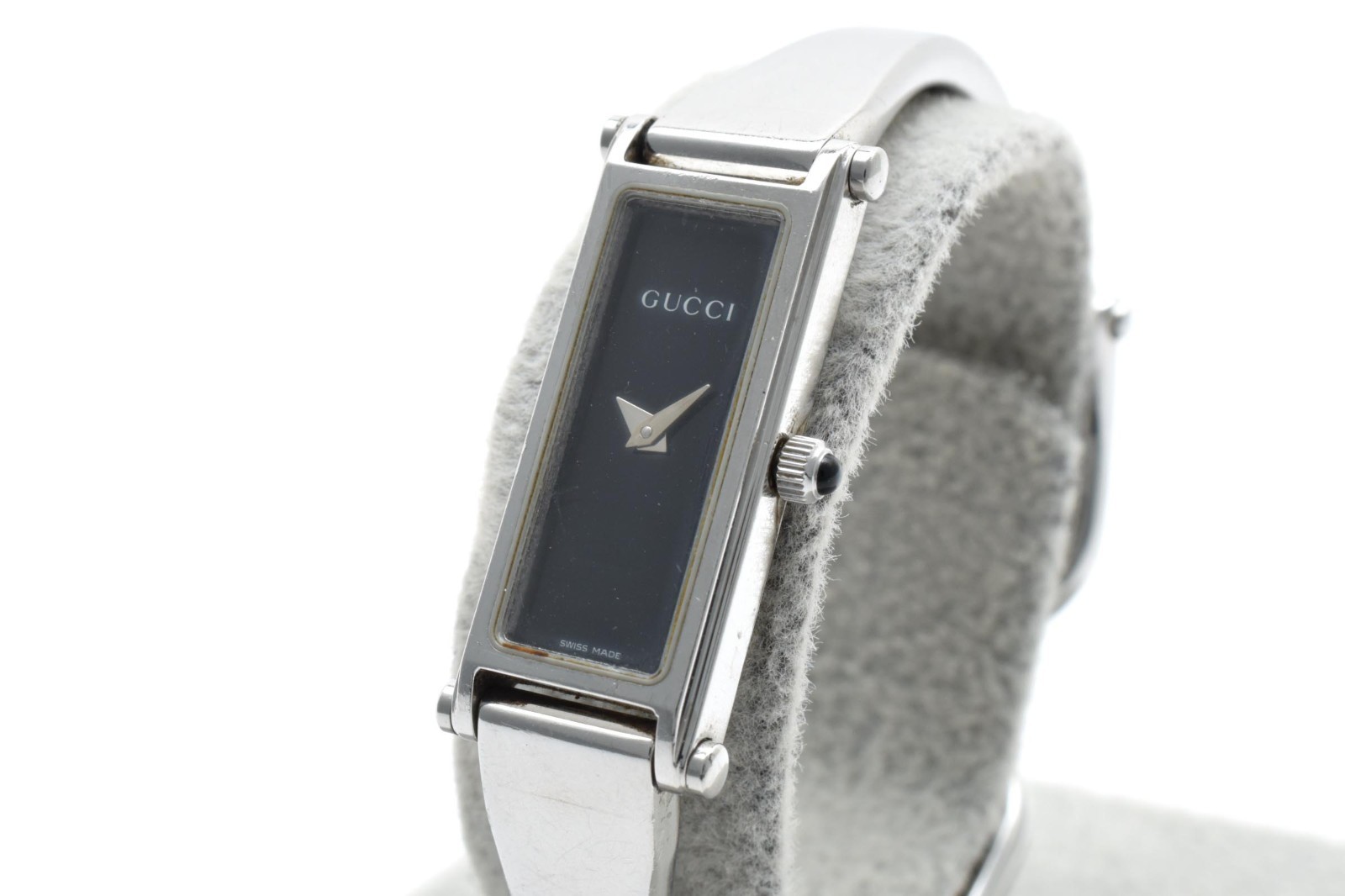 [Near Mint] Gucci 1500L Black Dial Gold Plated Bangle Watch Quartz Women’s Watch