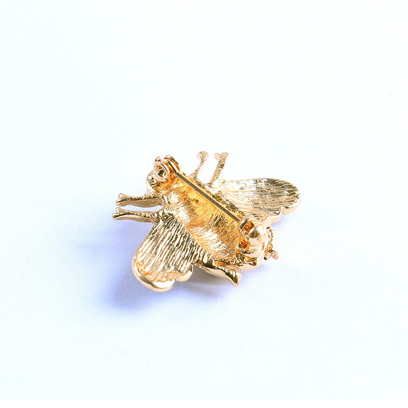 Cute bee brooch pin fashion jewellery gift for animal bee insect lover