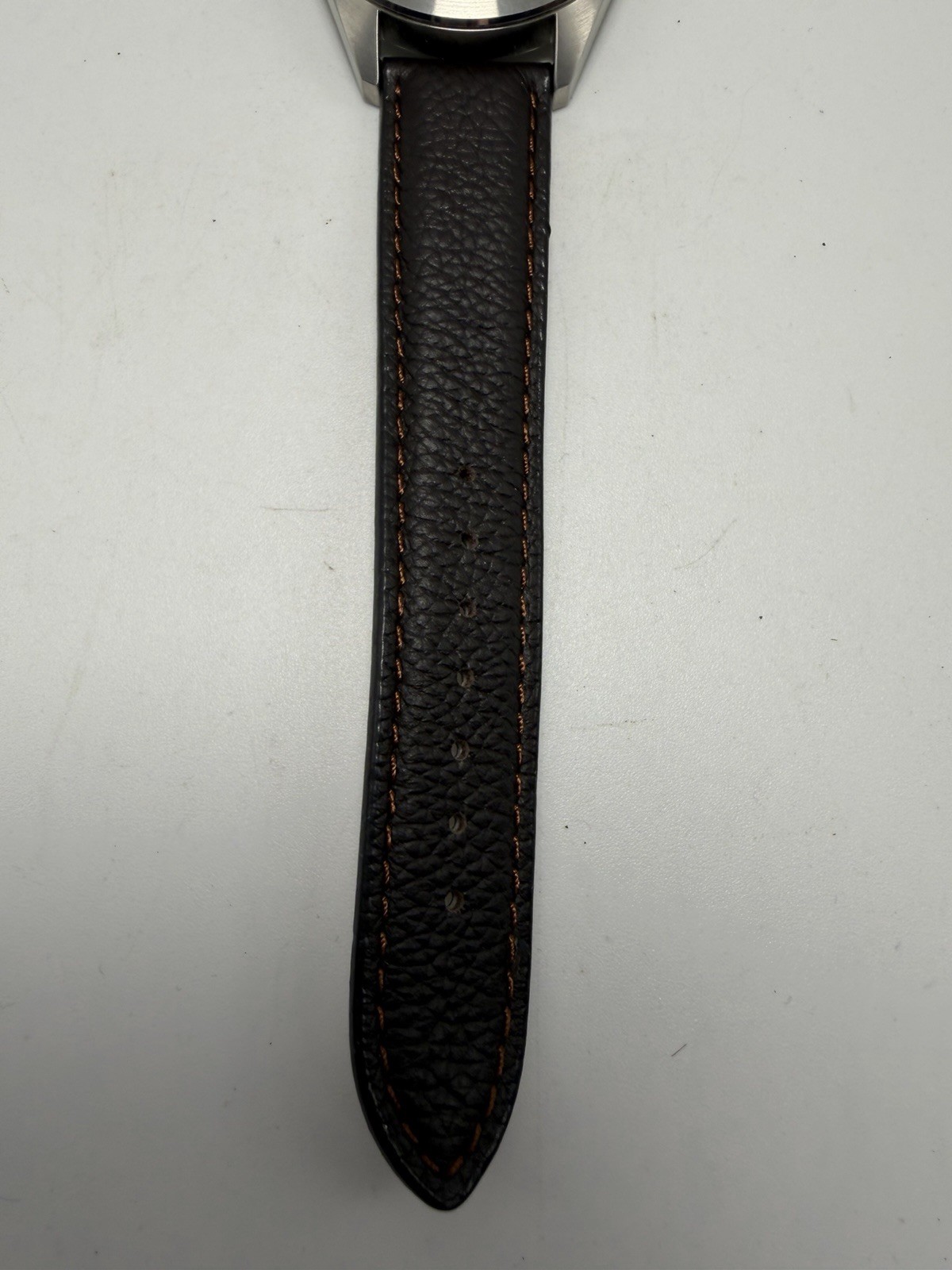 Victorinox Swiss Army Garrison 241083 New Battery 40MM 8.5″ Leather Band