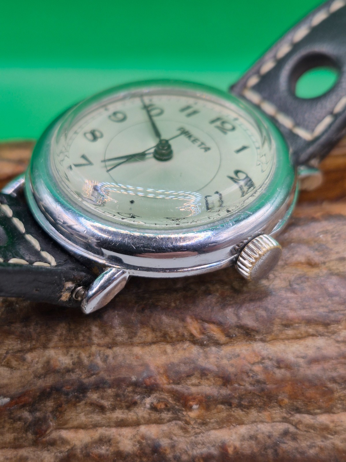 Vintage Soviet mechanical wristwatch RAKETA 2614 H.