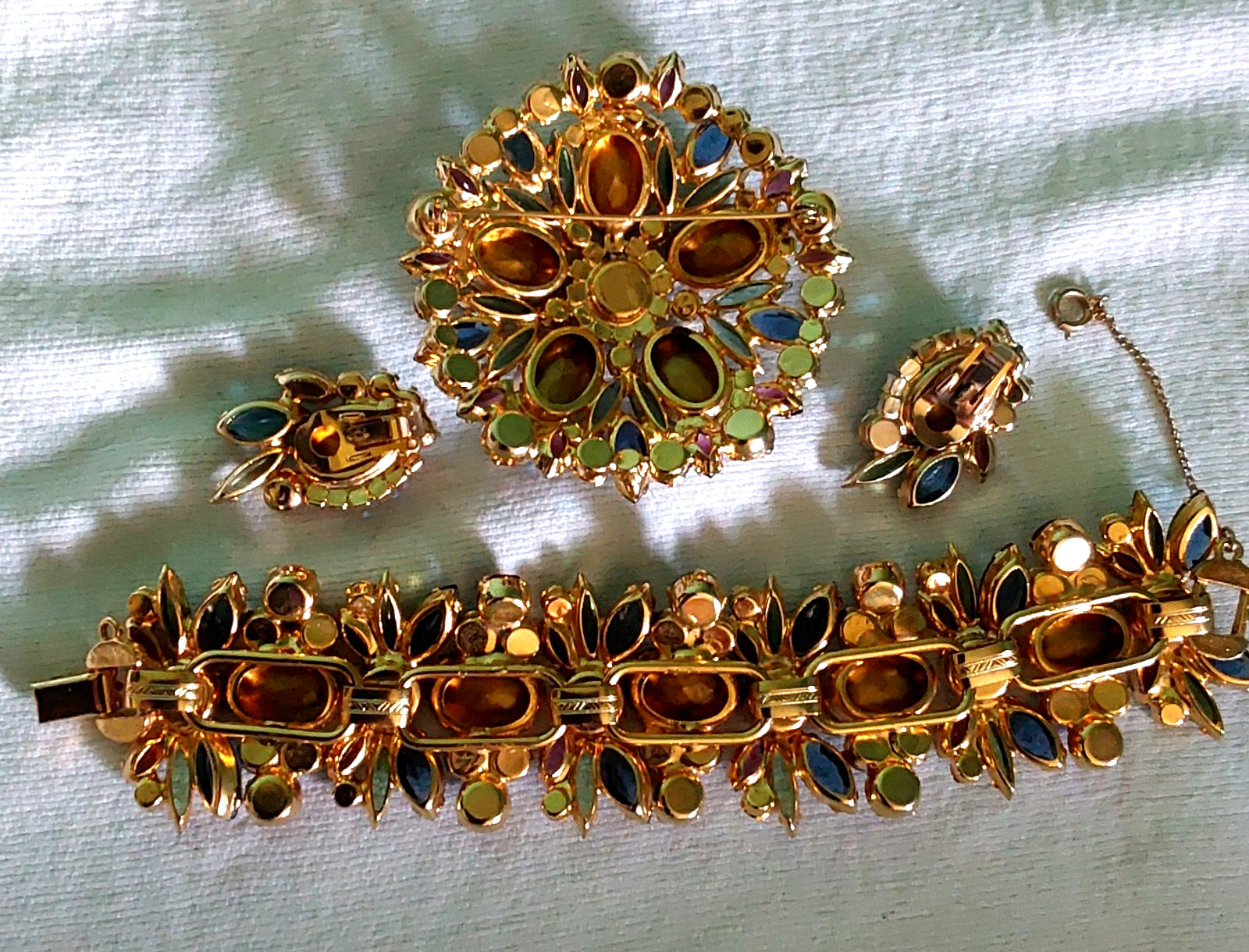 Juliana Rhinestone BRACELET BROOCH EARRING SET Book Pcs Watermelon Vitrail Rare