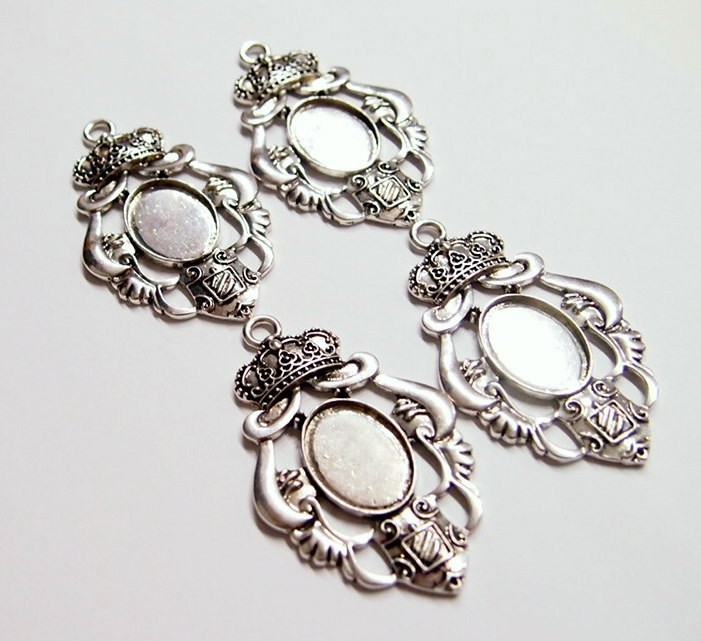 4 of 25x18mm Antique Silver Plated Victorian Crown Crest Pendant Setting 75x43mm