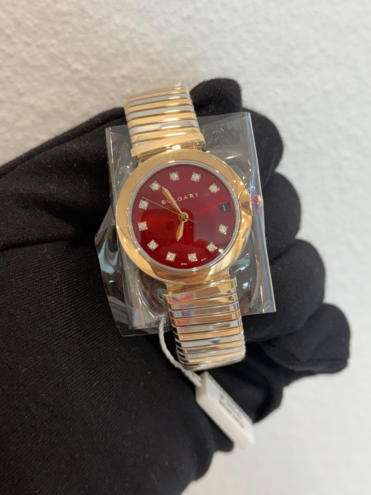 Bvlgari Lvcea Tubogas 33mm Two-Tone Diamond Bezel Red Dial Ref. 103123 FULL SET