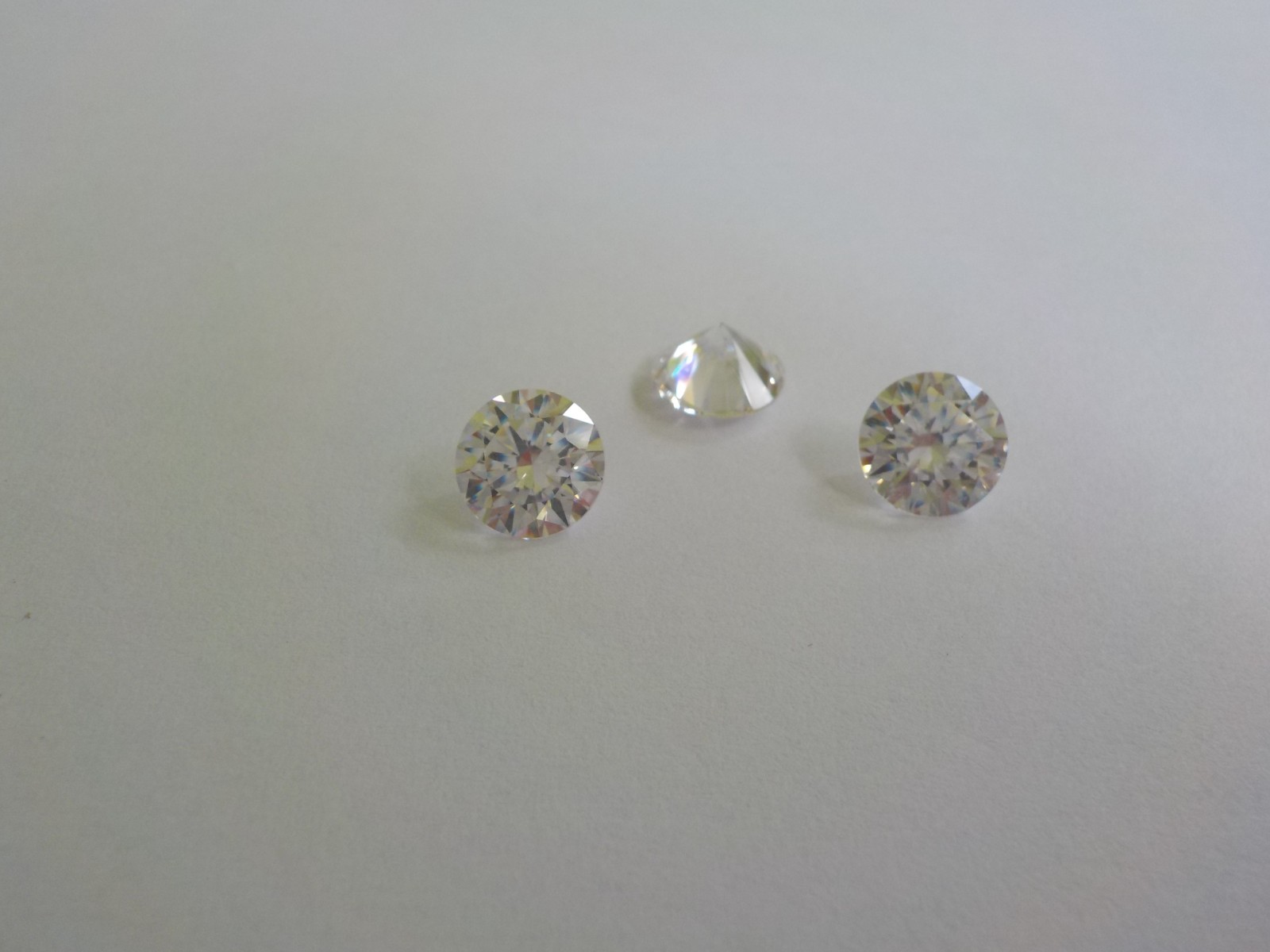 Swarovski Cubic Zirconia Pure Brilliance Round 7.50 mm Austria Clear Same 1 Box