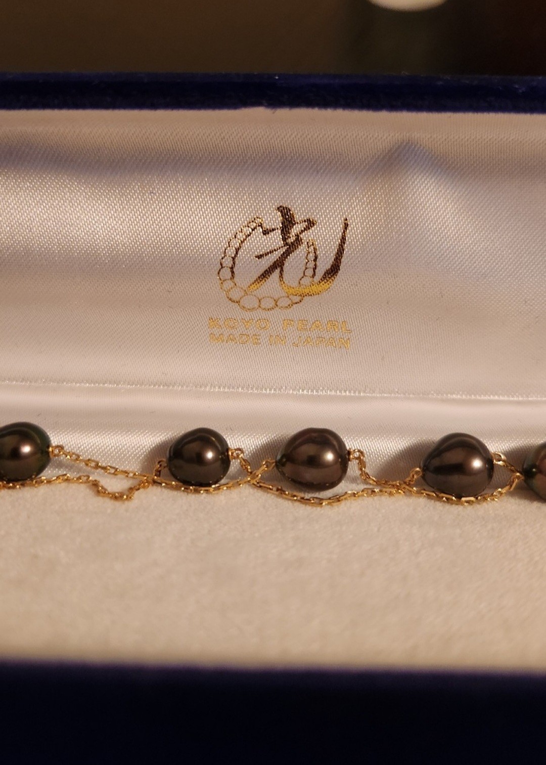 Vintage Koyo Pearl Japan 18K Yellow Gold Tin Cup Black Pearl Necklace 21″ 12g