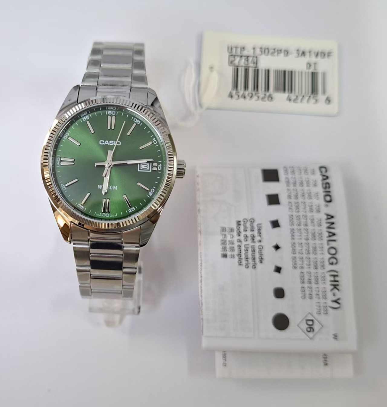 Casio UTP-1302PD-3A1 Stainless Steel Band 35 mm Dail Green Unisex Adults Watch