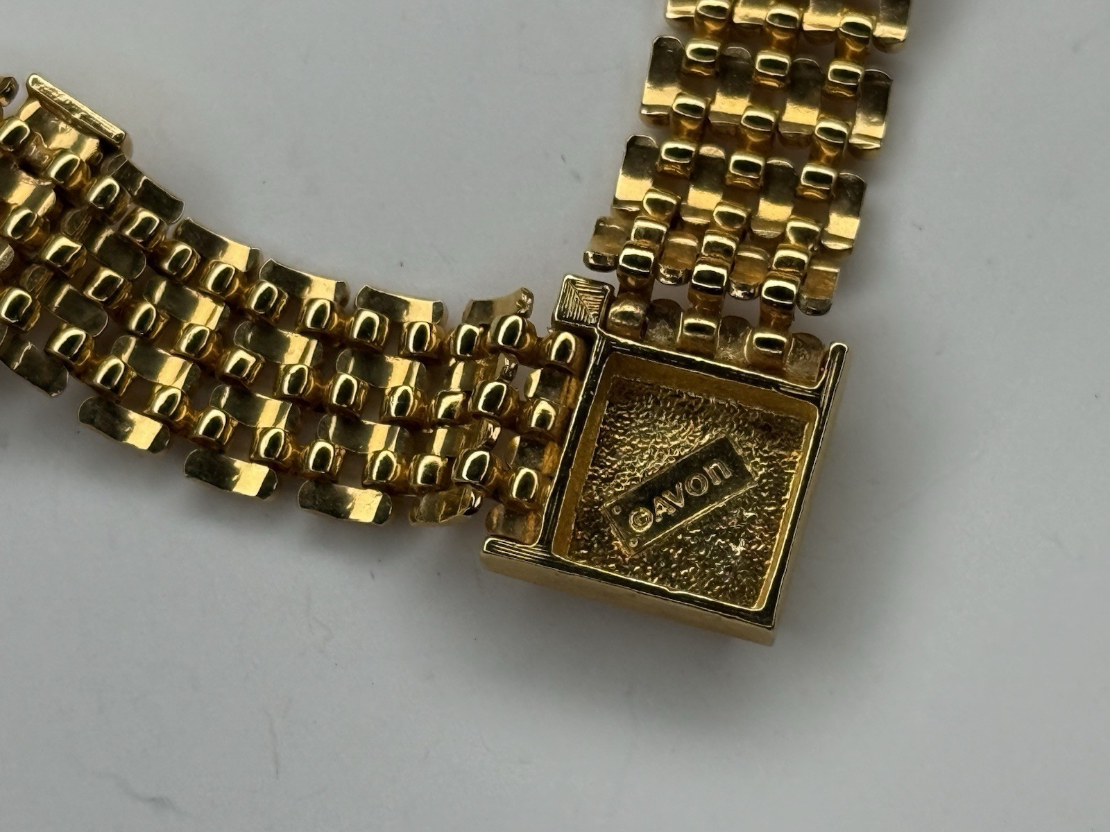 Vintage AVON Brick Chain V Shape Pave Rhinestone Push Lock GoldTone Necklace 16”
