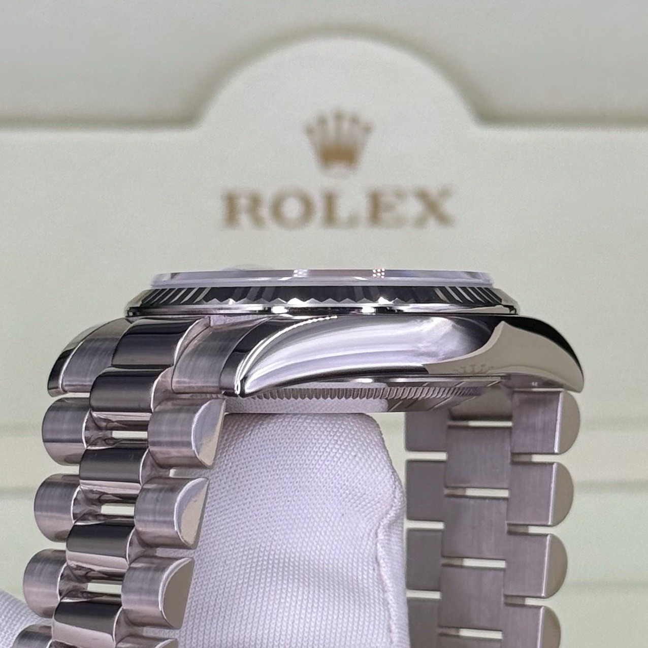 Rolex Day-Date 36 White Gold 118239 Silver Dial President Bracelet