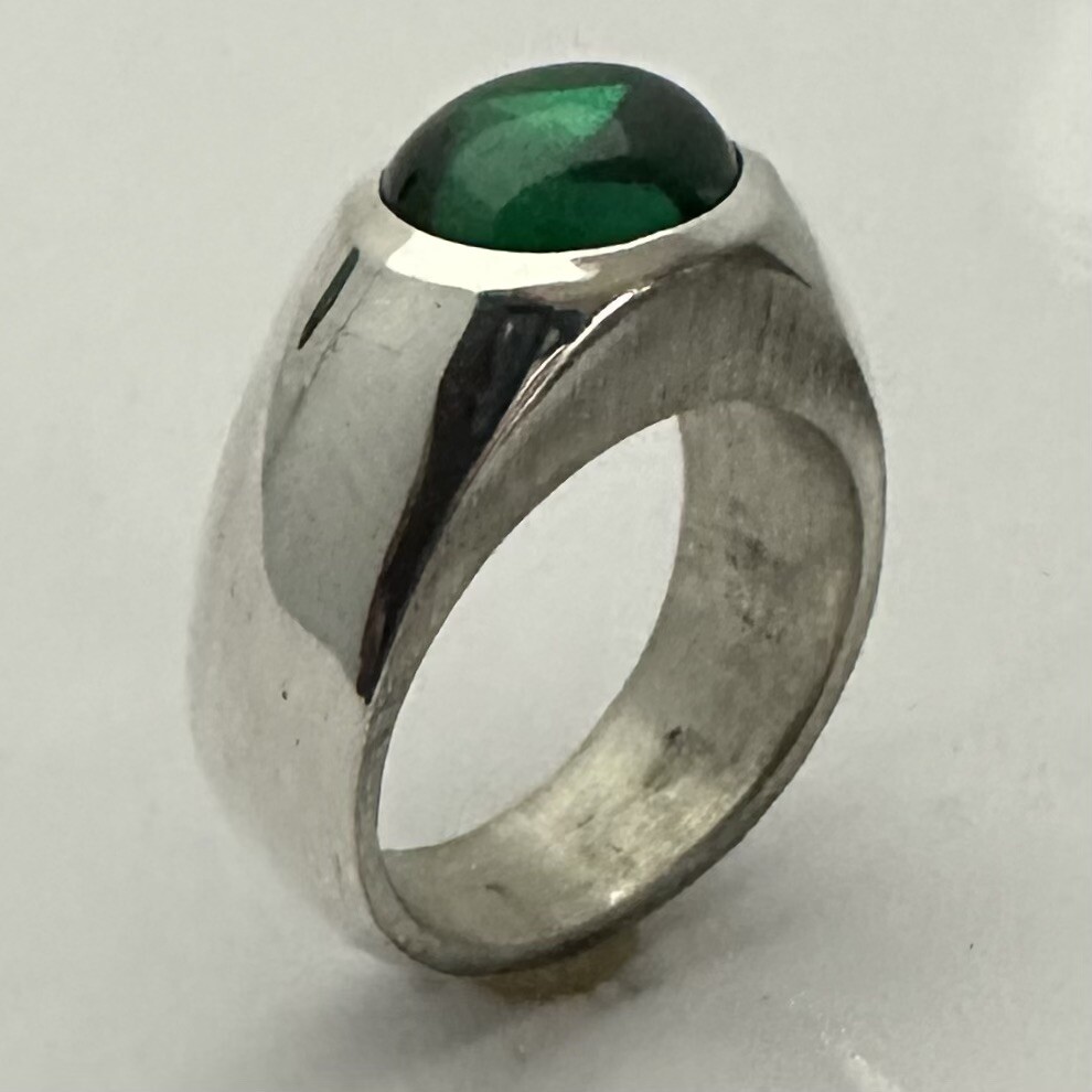 MJG STERLING SILVER Mans RING. 12 X 10mm NANOCRYSTAL EMERALD CAB. SZ 9 3/4