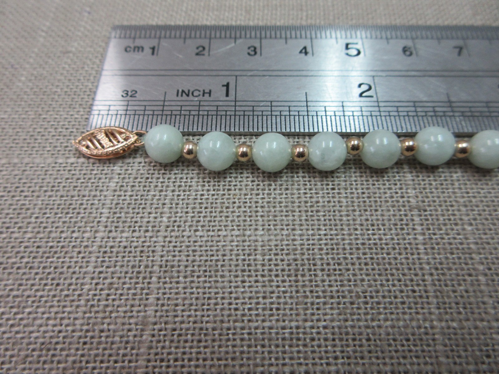 6 7/8″ 14k Foam Green Jade Beads 14k gold beads Bracelet 8.22 Grams