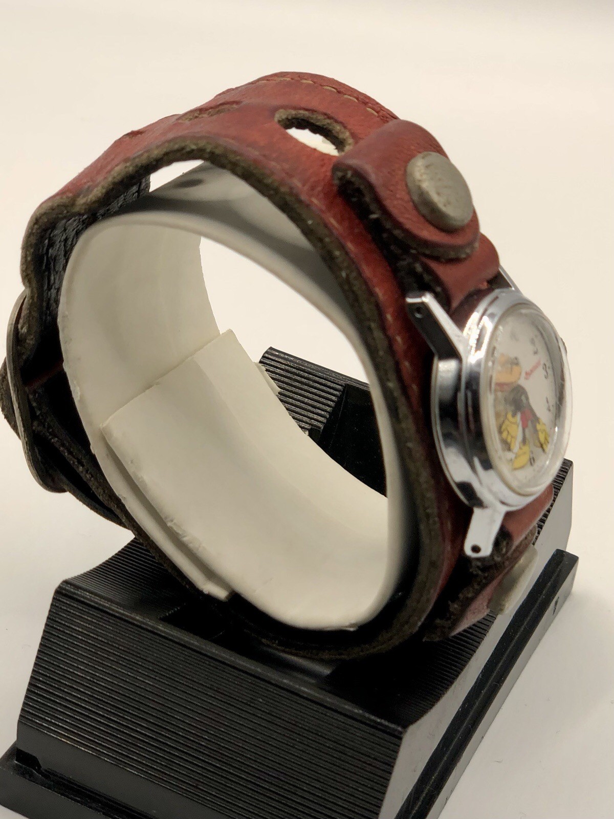 Vintage 1971 Ingersoll Mickey Mouse Mechanical Watch~24mm, Original Band~Runs ✅