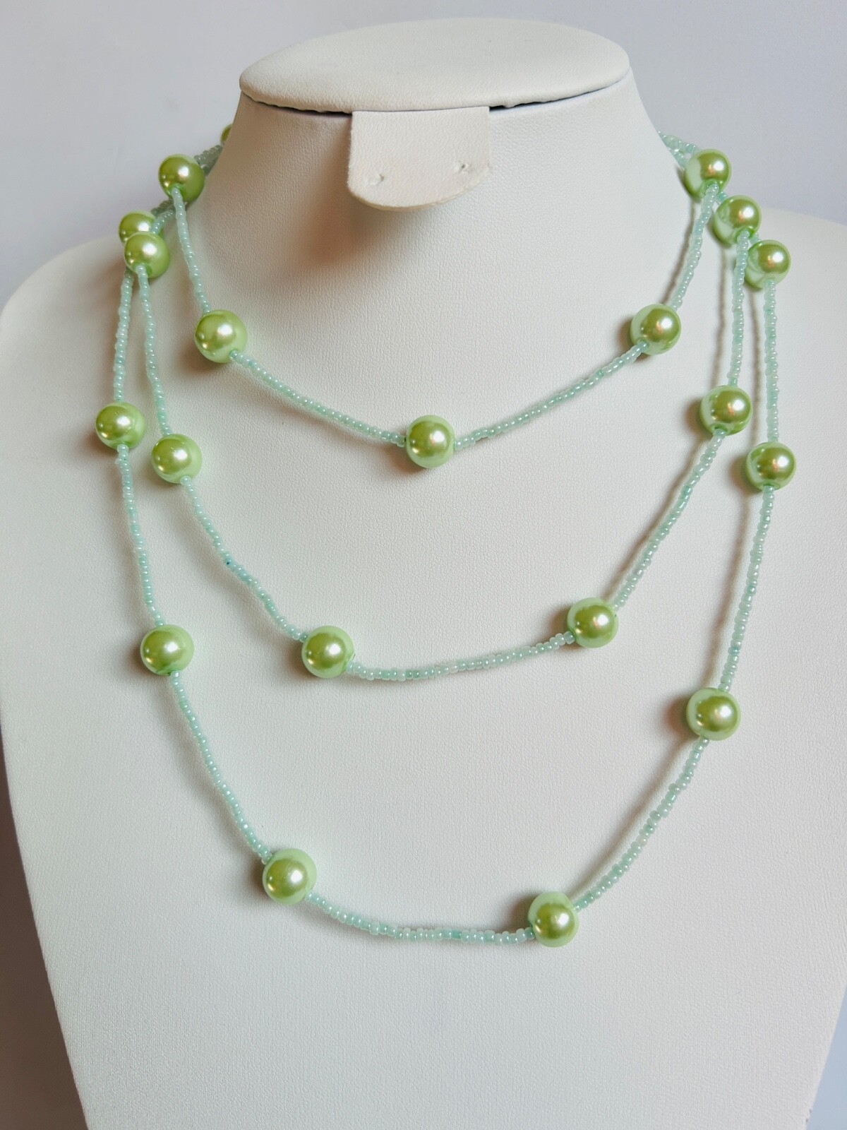 Vintage Green Mint Glass Seed Beads Necklace Jewellery