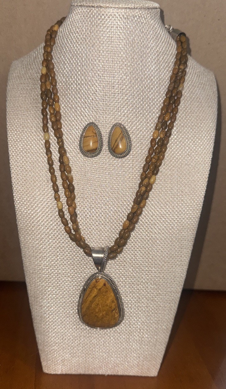 Mine Finds Jay King DTR Tan Jasper 3-Strand Necklace with pendant & earrings