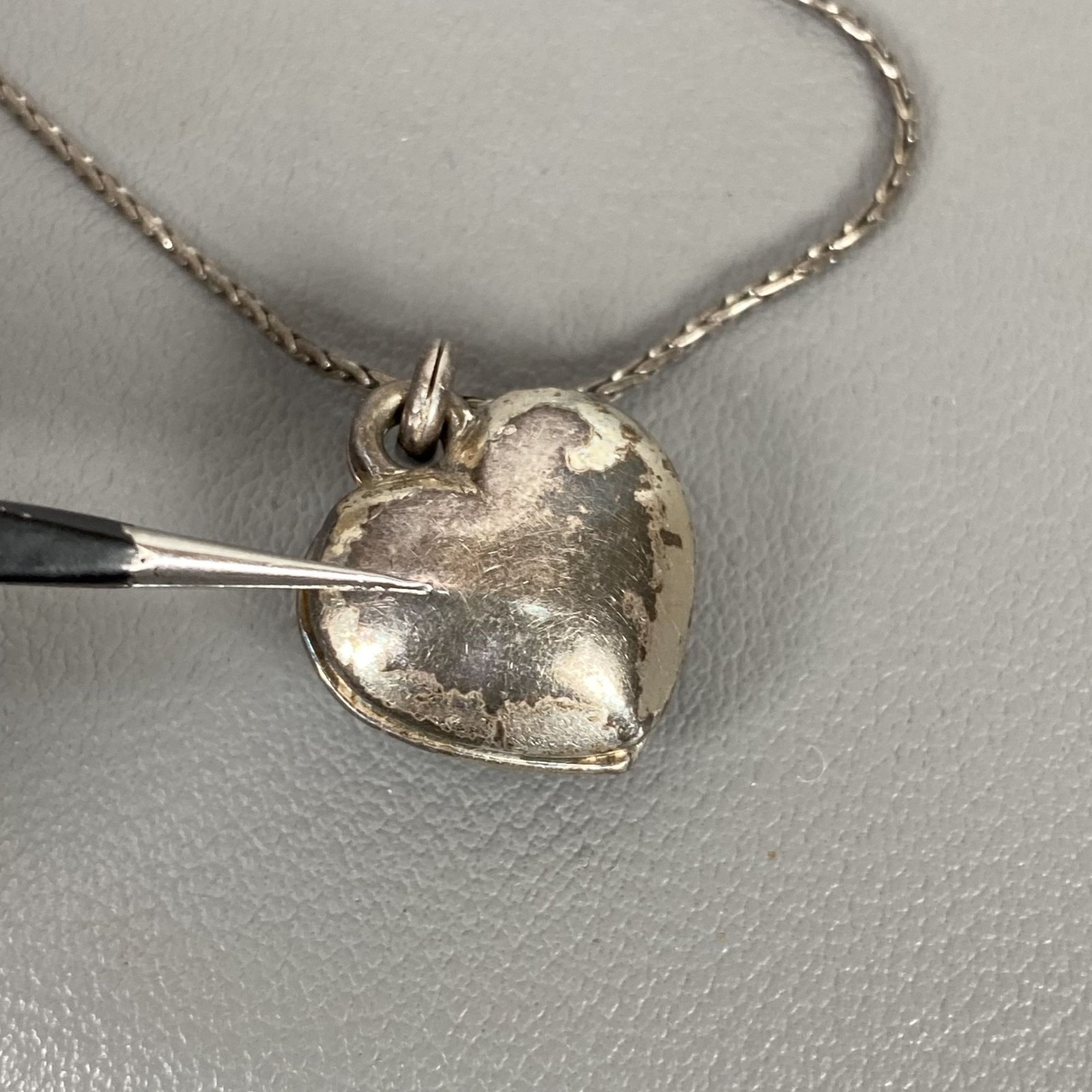 Brighton Silver-Tone Heart Swirl Necklace Magnetic Locket Adjustable Chain 18″