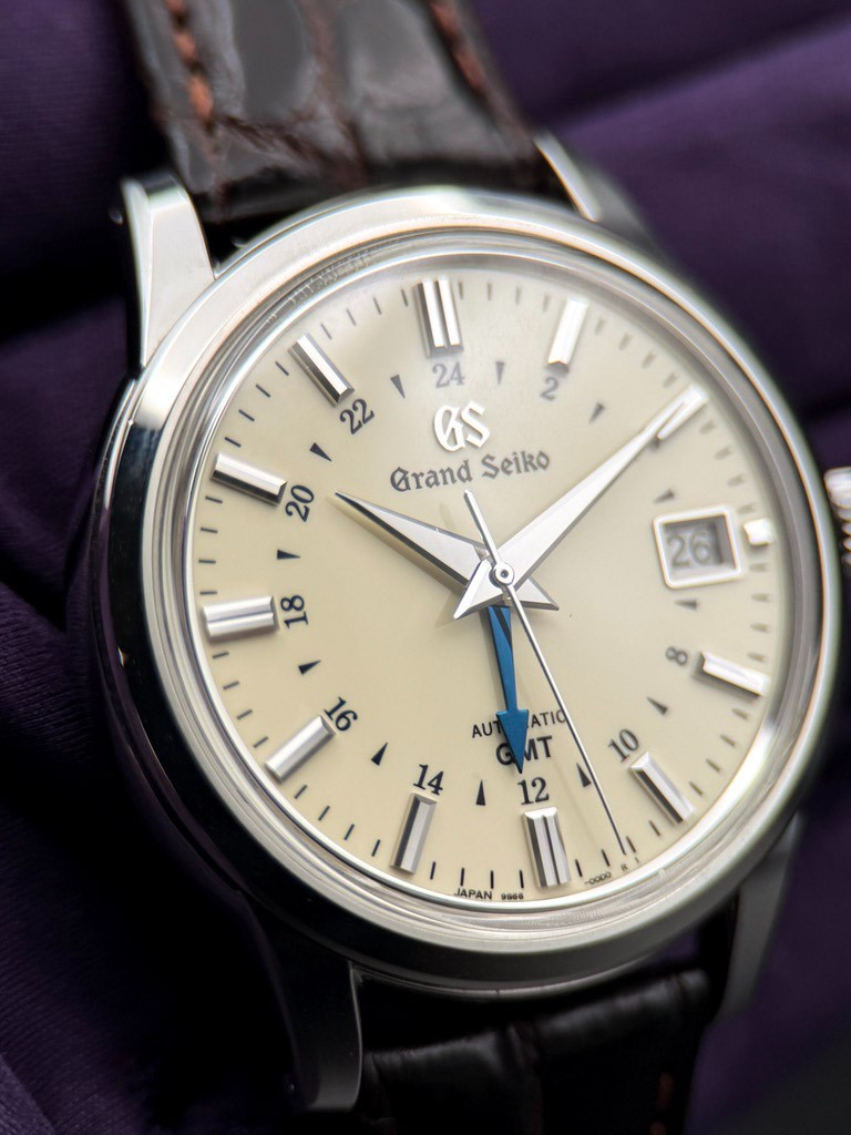 Grand Seiko SBGM221 GMT Automatic Ivory Dial Full Set 2021 Excellent 39.5mm