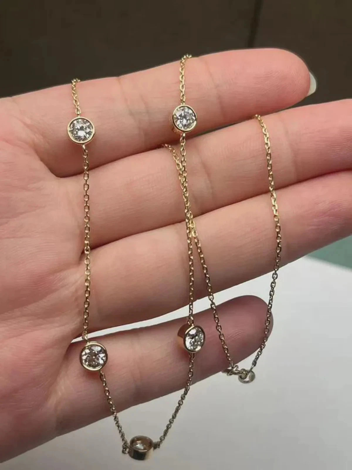 2.5CT Round Cut F-VS1 Lab Grown Diamond Station Pendant Necklace 14K Yellow Gold