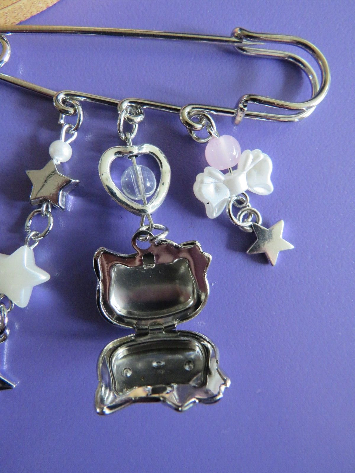 Hello Kitty Inspired Handmade Kilt Pin Locket Stars Design Silver Tone Brooch