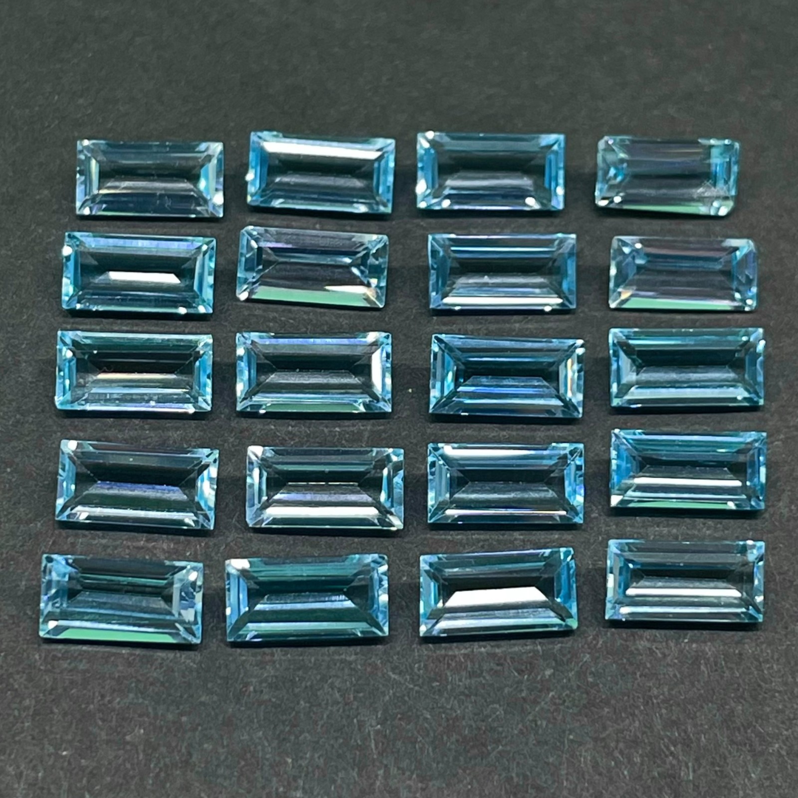 VVS 20 Pcs Natural Sky Blue Topaz 8x4mm Baguette Cut Loose Untreated Gemstones