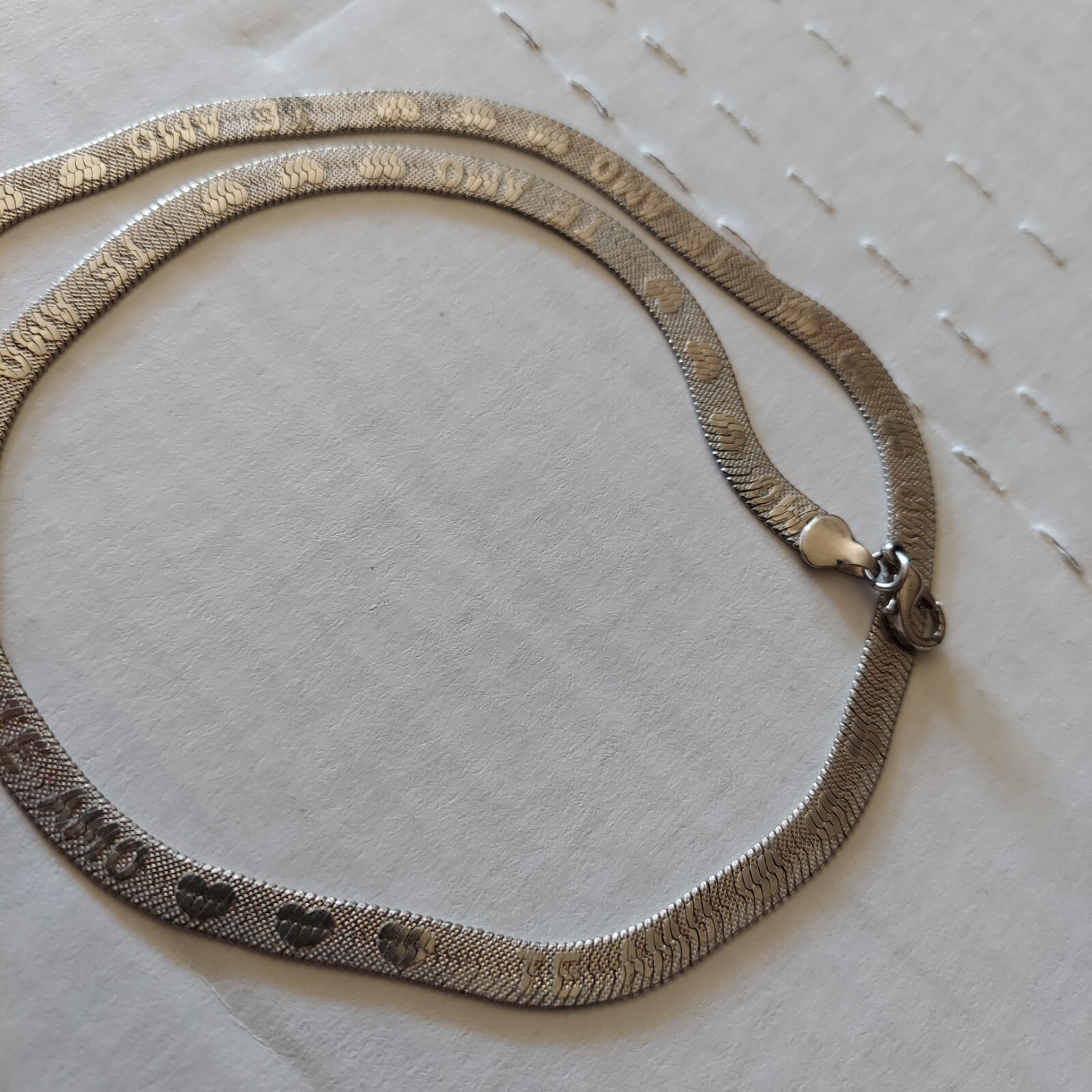 TE AMO Vintage Silver Tone Metal Herringbone 1/4 Inch Wide Necklace 18 Inch Long