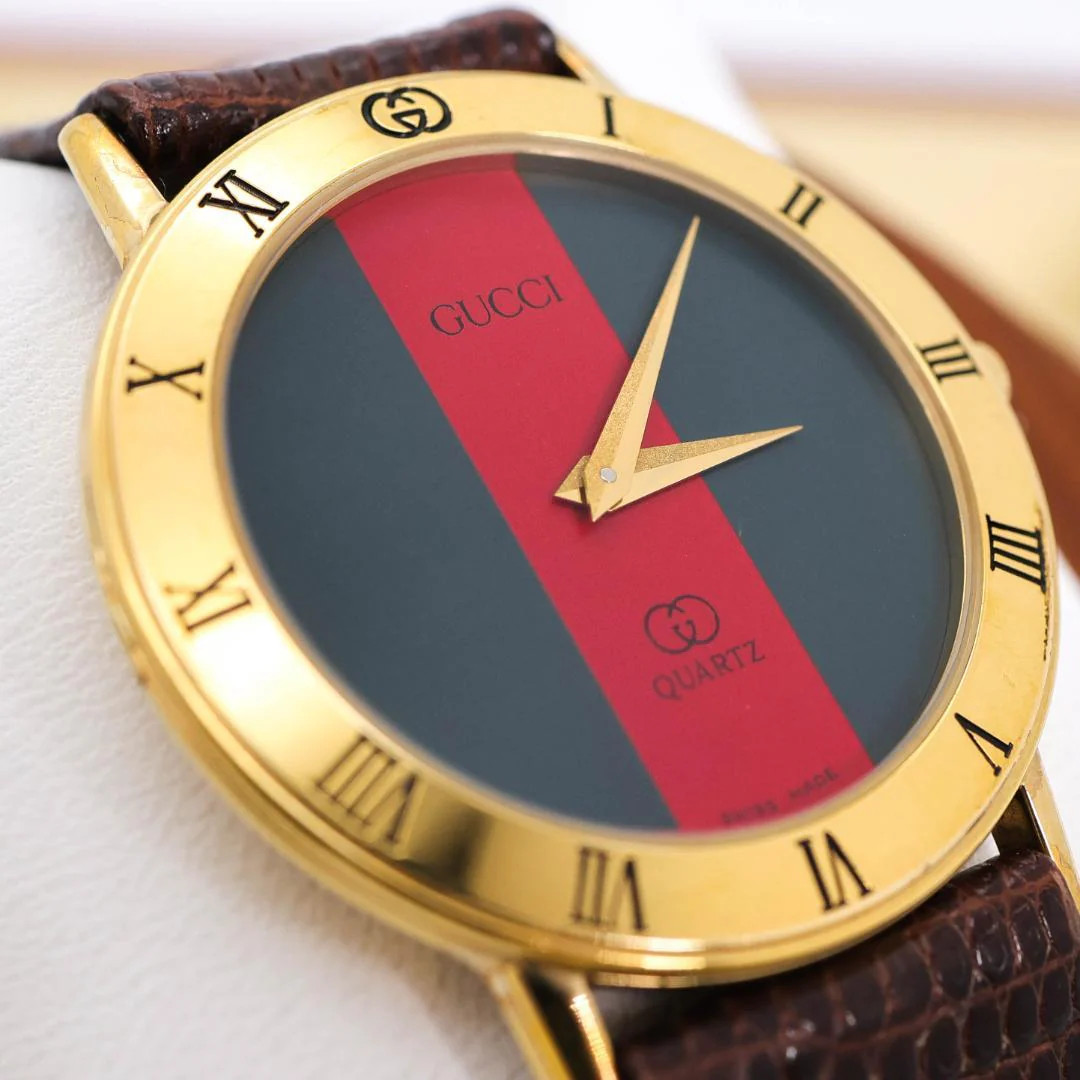 GUCCI 3000 Sherry Line Womens Round 33mm Gold Quartz Watch