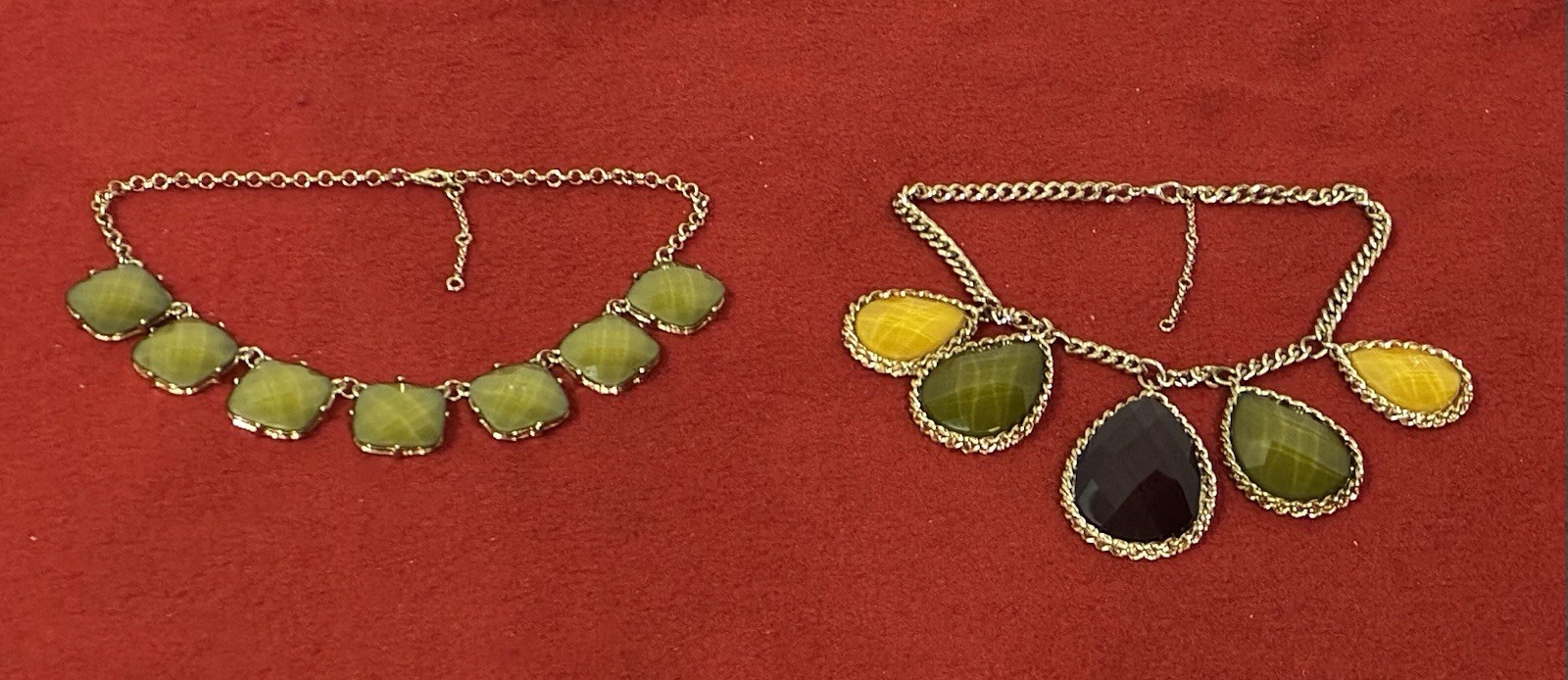 2 NECKLACES 1 Gold Green Plum Colored Teardrop & 1 Green Squares & Gold Chain
