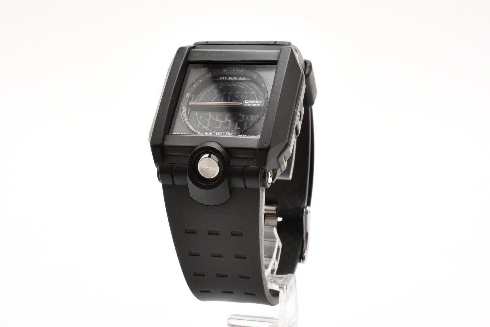 Casio G SHOCK G 8100 Quartz Digital Watch Black LCD Stainless Case Resin Belt Me