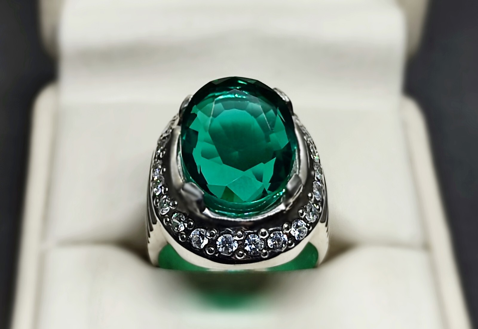 16 Carat Lab Created Deep Green Emerald Sterling Silver 925 Handmade Mens Ring