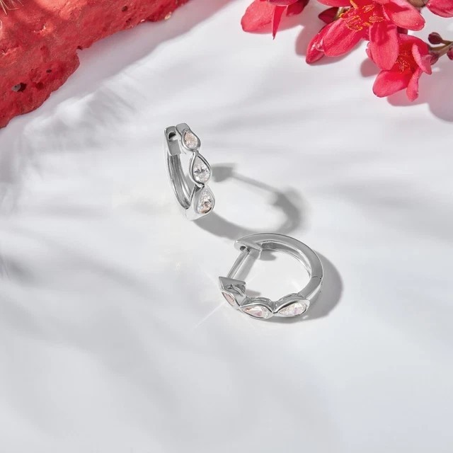 Pear Cut Simulated Diamond Women’s Clip On Huggie Hoop In 14k White Gold Plated