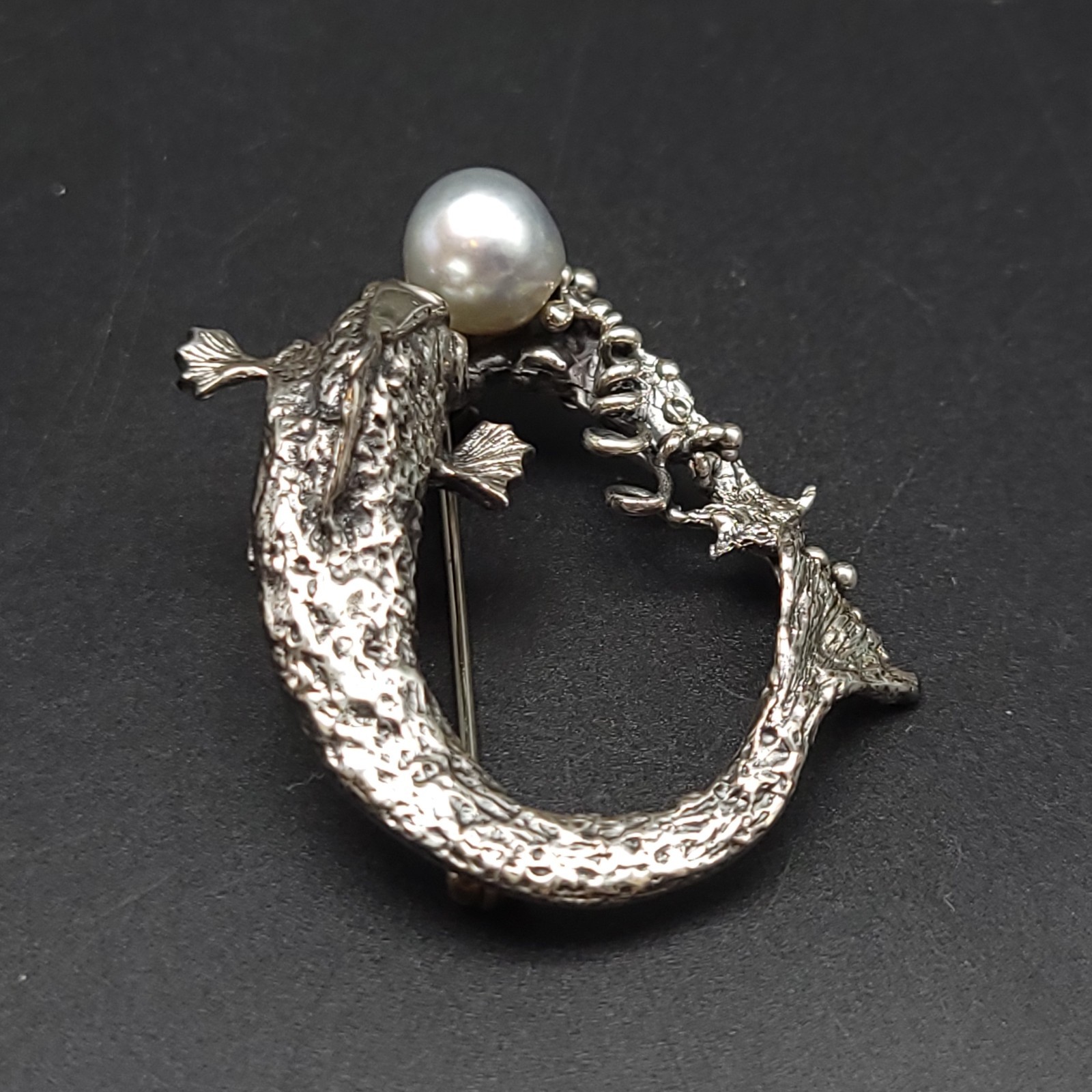 Koi Fish with Pearl – ORB – Sterling Silver Pin Brooch – 13.4g – Vintage – Used
