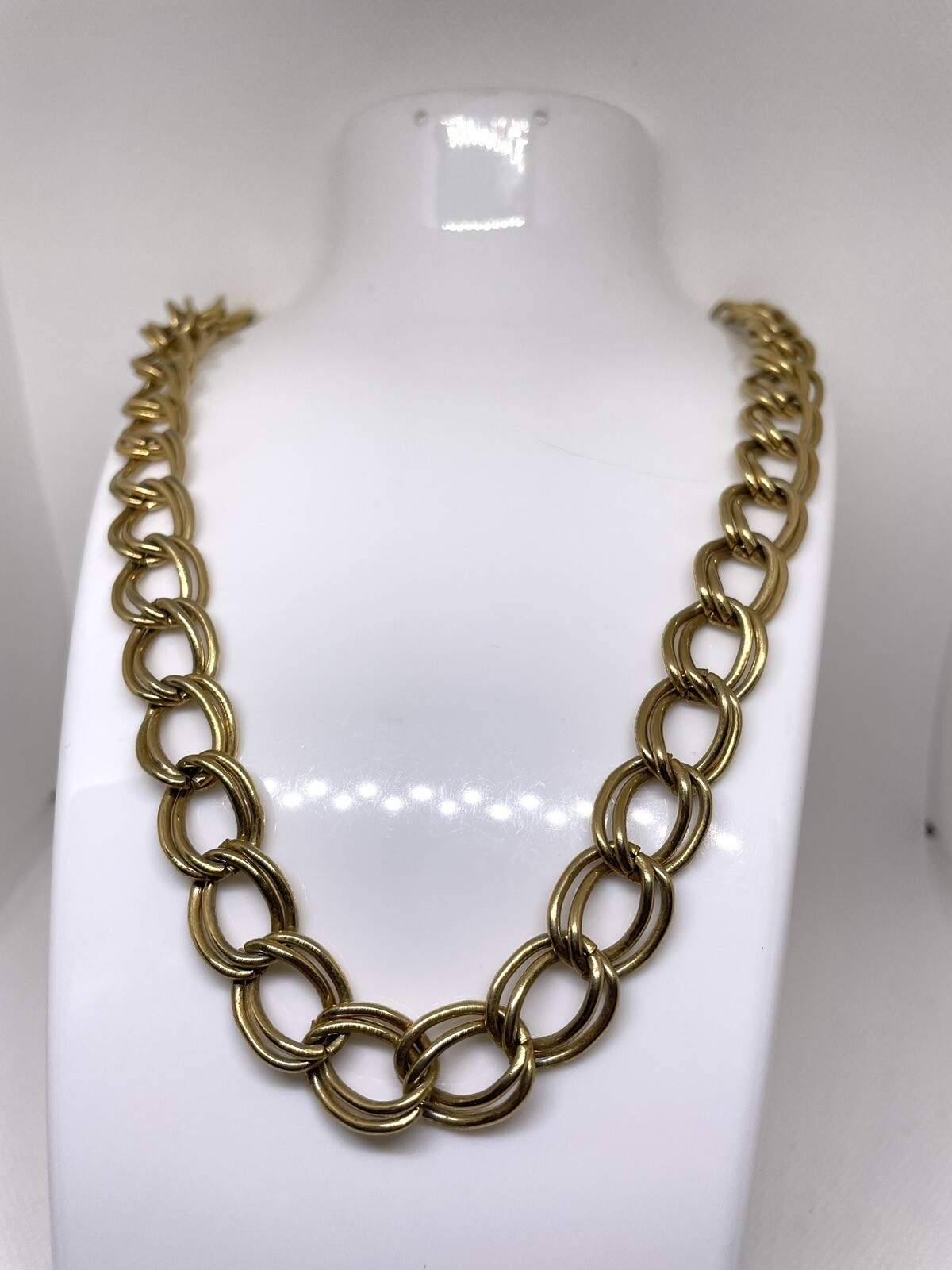 Gold Tone Wire Double Loop Cable Chain Necklace 24 Inches Great For Layering