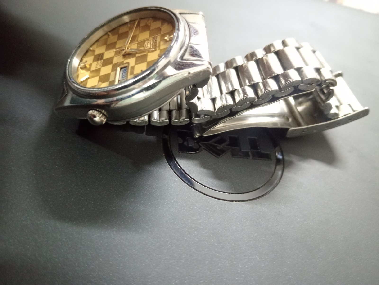 vintage seiko 5 automatic 7009-6001 I wrist watch